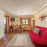 Apparthaus Taxegger 4*