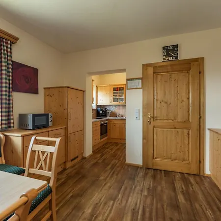 Apparthaus Taxegger Guest house