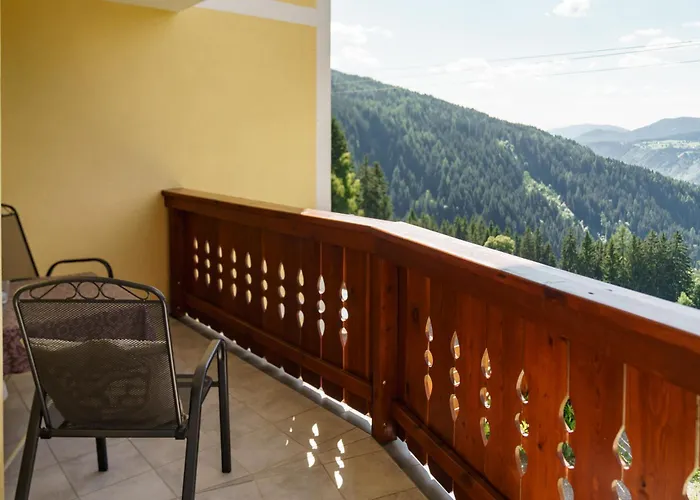 Apparthaus Taxegger Guest house 4*