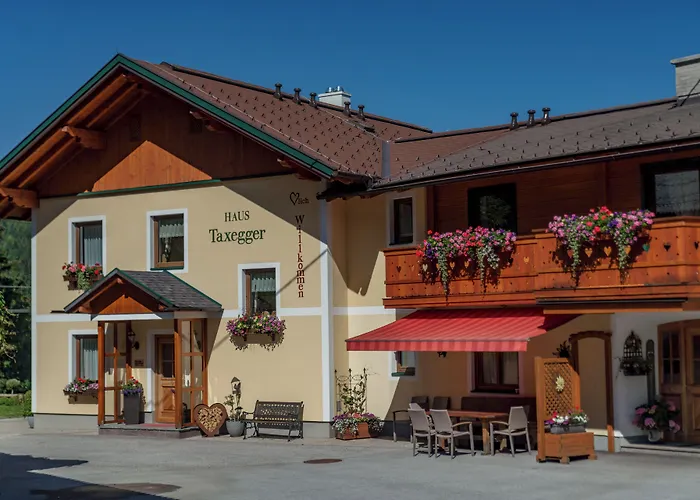 Apparthaus Taxegger Guest house