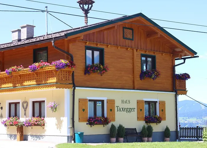 Apparthaus Taxegger Guest house